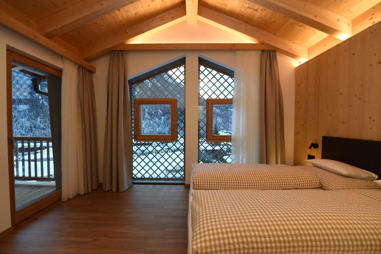 Les Ciases Chalets Dolomites San Vigilio Di Marebbe Exterior foto