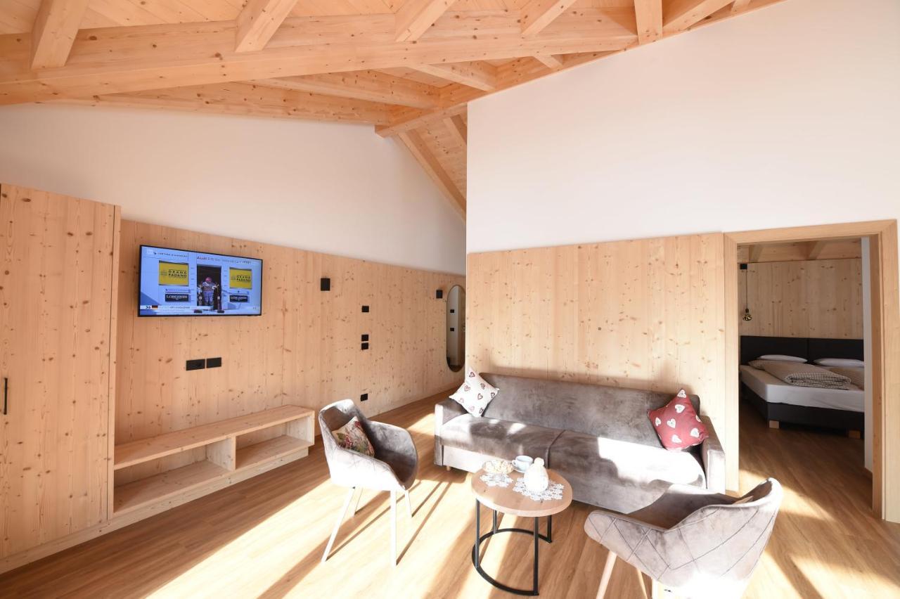 Les Ciases Chalets Dolomites San Vigilio Di Marebbe Exterior foto