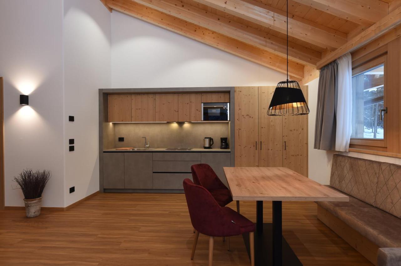 Les Ciases Chalets Dolomites San Vigilio Di Marebbe Exterior foto